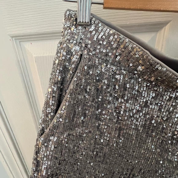 Cable & Gauge Silver sequin wide leg pants size medium - Picture 3 of 4